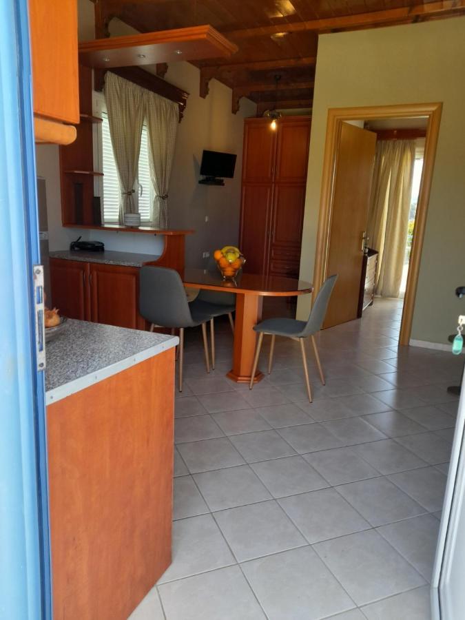 Apartamento Katerina House Finikounta Exterior foto
